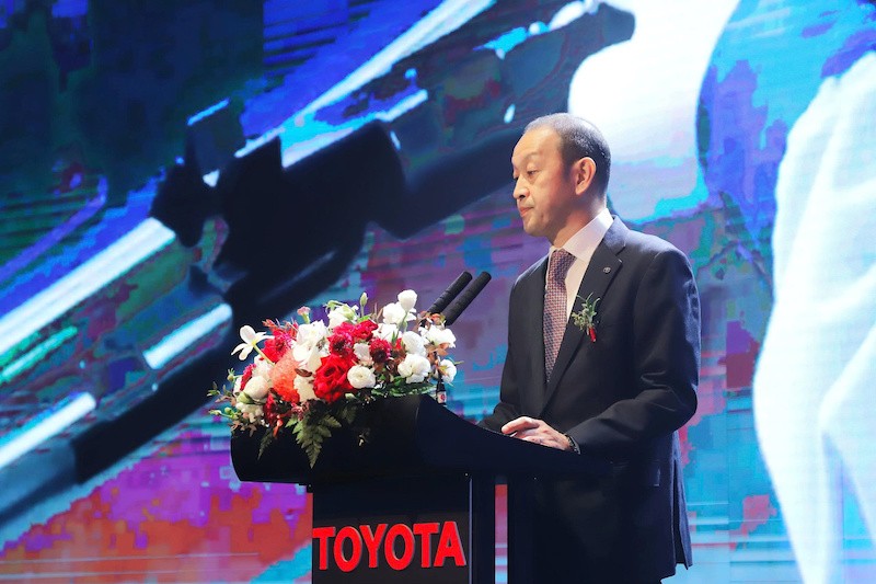 Ông Nakano Keita, Tổng giám đốc Toyota Việt Nam công bố kế hoạch triển khai dây chuyền sản xuất xe hybrid đầu tiên tại Việt Nam với tổng vốn đầu tư hơn 360 triệu USD.
