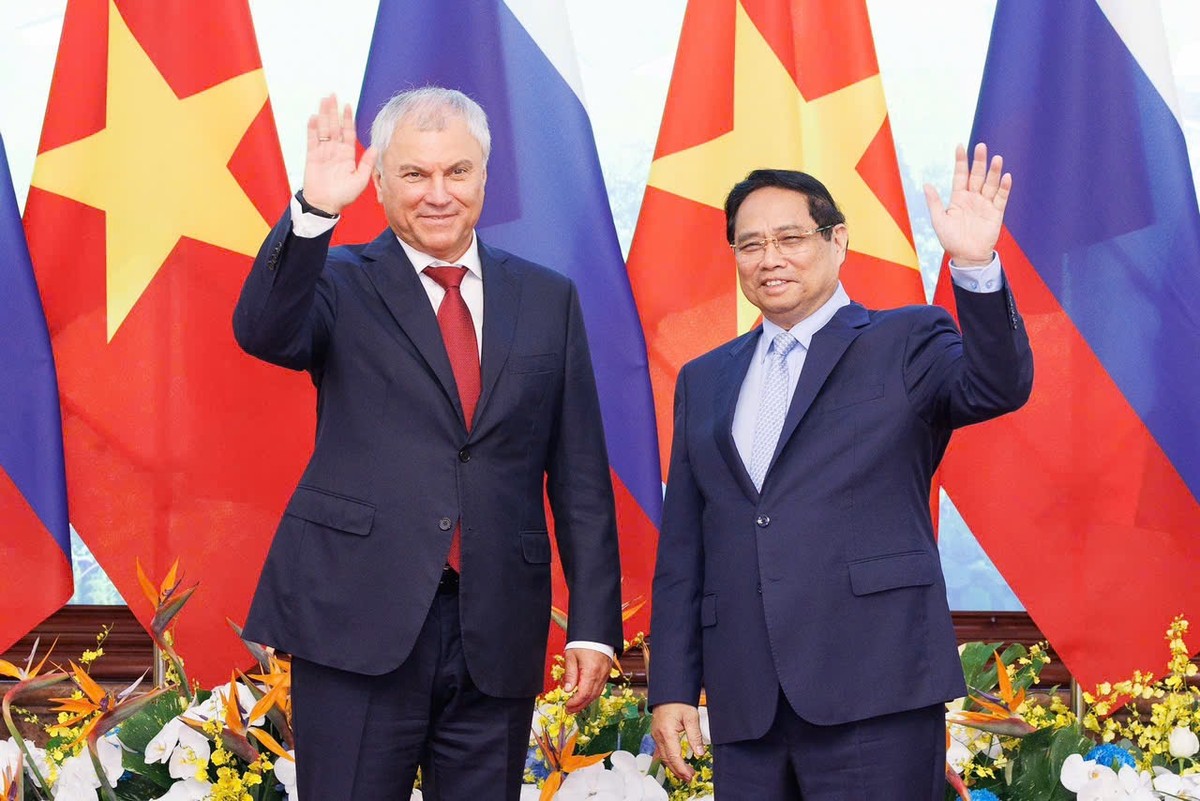 Thủ tướng Phạm Minh Chính và Chủ tịch Đuma Quốc gia Nga.