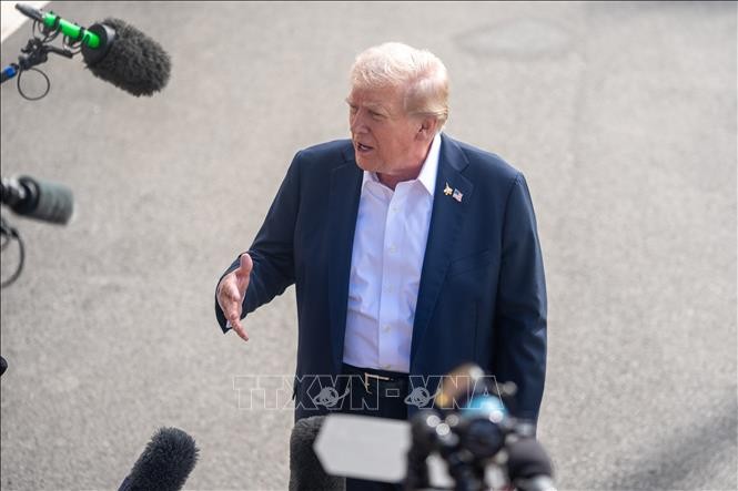 Tổng thống Mỹ Donald Trump phát biểu với báo giới tại Nhà Trắng, Washington D.C., Mỹ. Ảnh tư liệu: THX/TTXVN