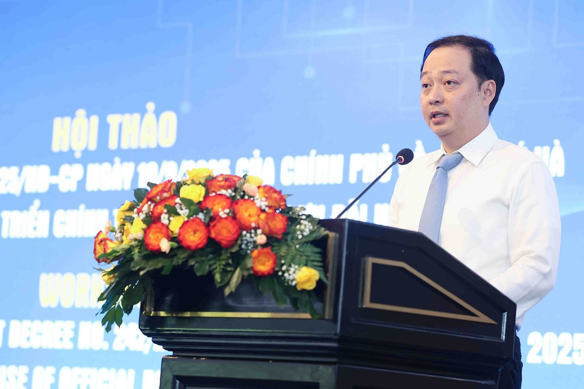 Ông Nguyễn Quốc Phương, Cục trưởng Cục Quản lý nợ và Kinh tế đối ngoại (Bộ Tài chính) phát biểu tại Hội thảo. Ảnh: Lê Toàn.