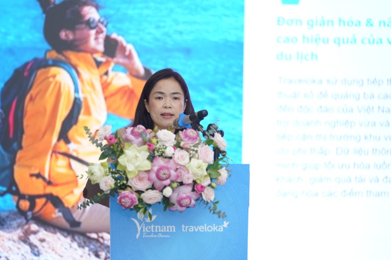 Bà Huỳnh Thị Mai Thy, Giám đốc Traveloka Việt Nam chia sẻ tại Hội thảo.