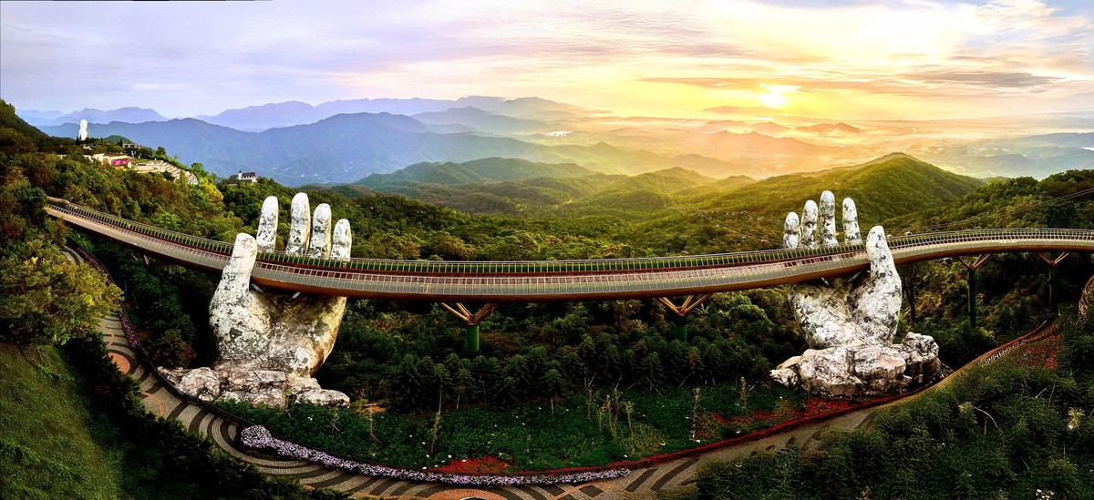 Cầu Vàng tại Đà Nẵng.