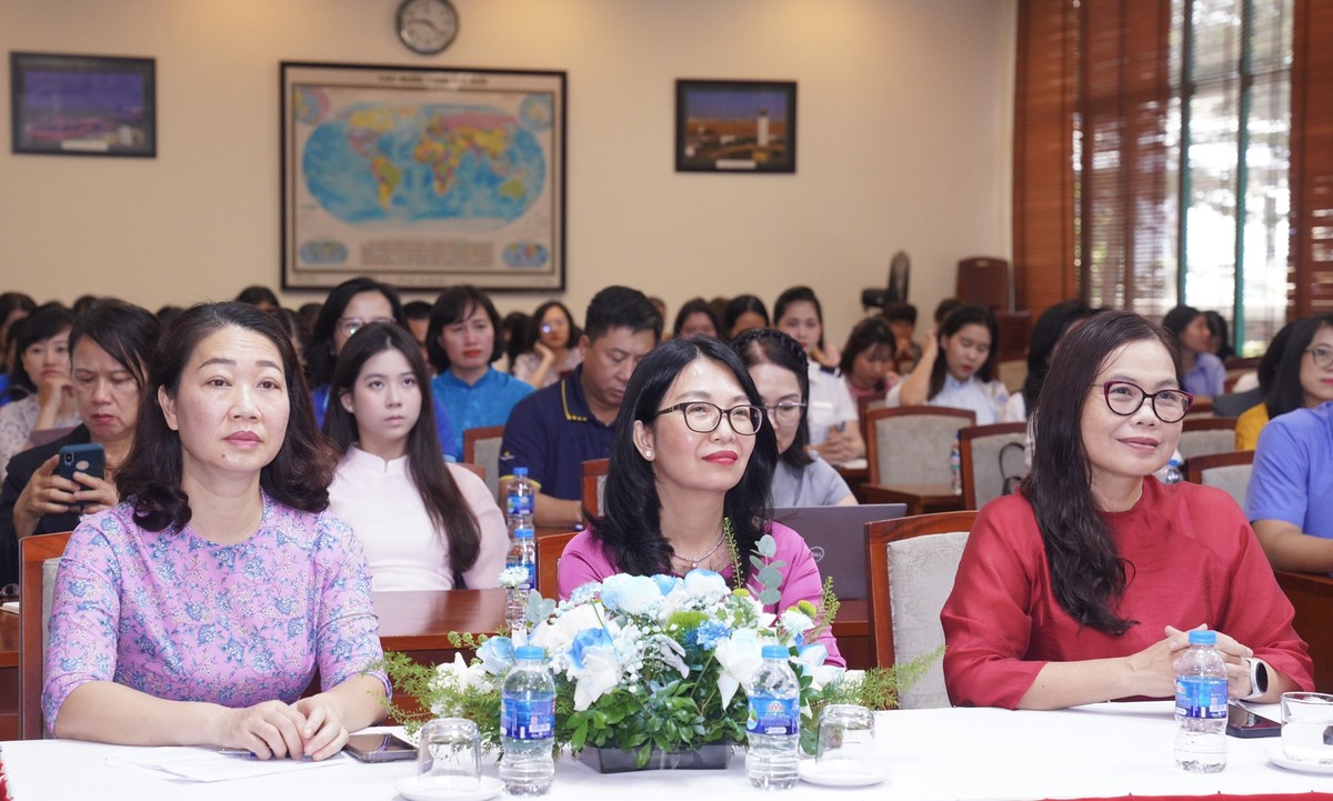 Hội thảo thu hút sự tham dự của đại diện các cơ quan, doanh nghiệp trong ngành hàng không