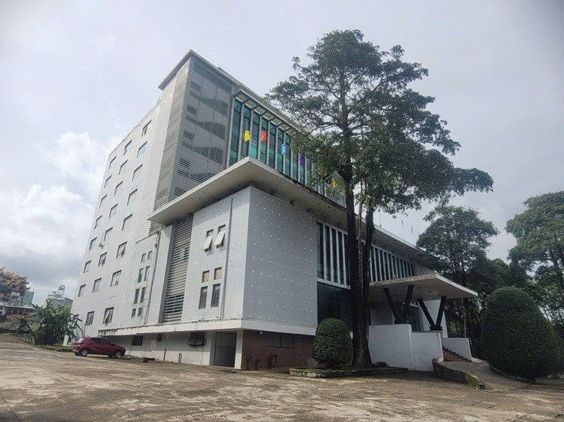 Sau sáp nhập, Trụ sở liên cơ quan ở số 17 Trần Hưng Đạo, TP. Pleiku rơi vào cảnh vắng vẻ.