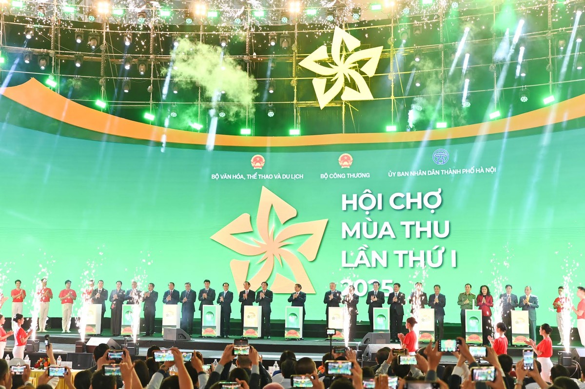 Chính thức khai mạc Hội chợ mùa Thu lần thứ nhất 2025.