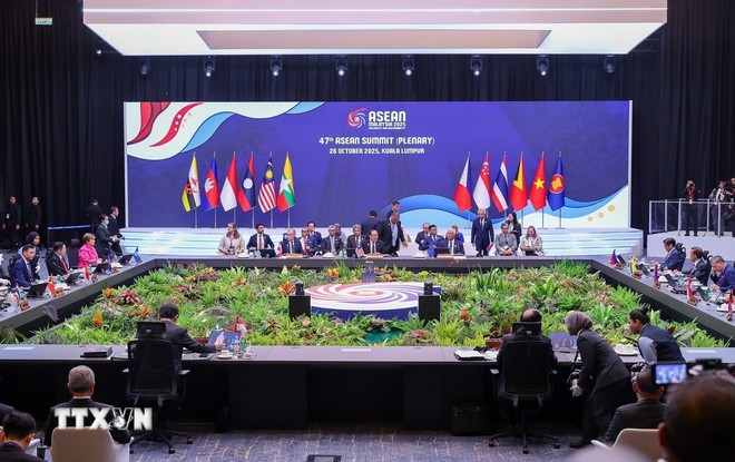 Phiên toàn thể Hội nghị Cấp cao ASEAN lần thứ 47.