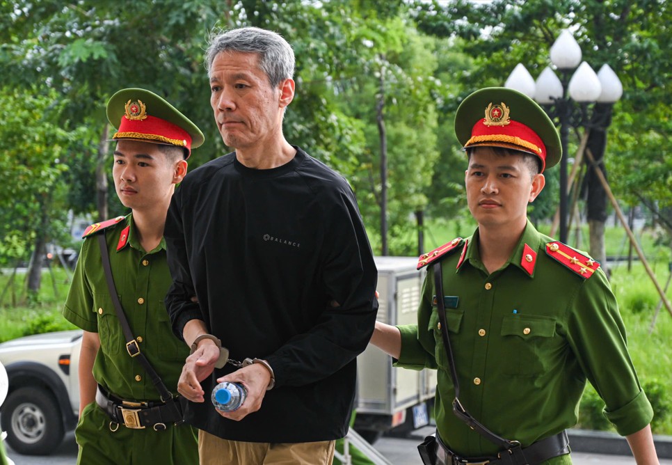 Đường dây đánh bạc với giao dịch lên tới hơn 106 triệu USD.