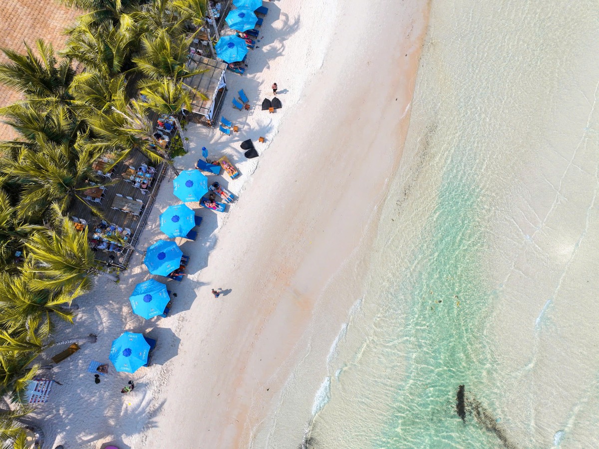 Phú Quốc thu hút khách Ấn Độ bởi nơi đây sở hữu những bãi biển đẹp nhất hành tinh như Bãi Sao, Bãi Kem,... Ảnh: Fabl Belek