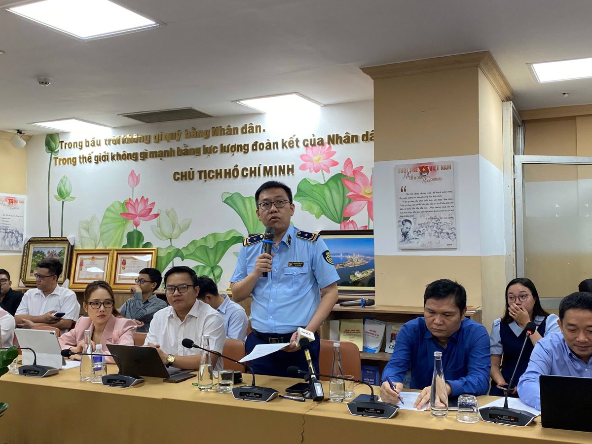 Ông Nguyễn Quang Huy chia sẻ tại buổi họp báo cung cấp thông tin các hoạt động ngành công thương. Ông Nguyễn Quang Huy chia sẻ tại buổi họp báo cung cấp thông tin các hoạt động ngành công thương.