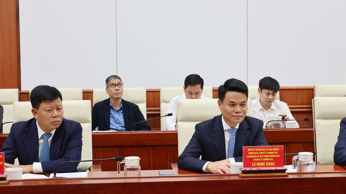 Ông Lê Ngọc Châu, Chủ tịch UBND TP. Hải Phòng chủ trì cuộc làm việc với Công ty CTP Invest Ltd và Công ty Phát triển đô thị Kinh Bắc Ông Lê Ngọc Châu, Chủ tịch UBND TP. Hải Phòng chủ trì cuộc làm việc với Công ty CTP Invest Ltd và Công ty Phát triển đô thị Kinh Bắc