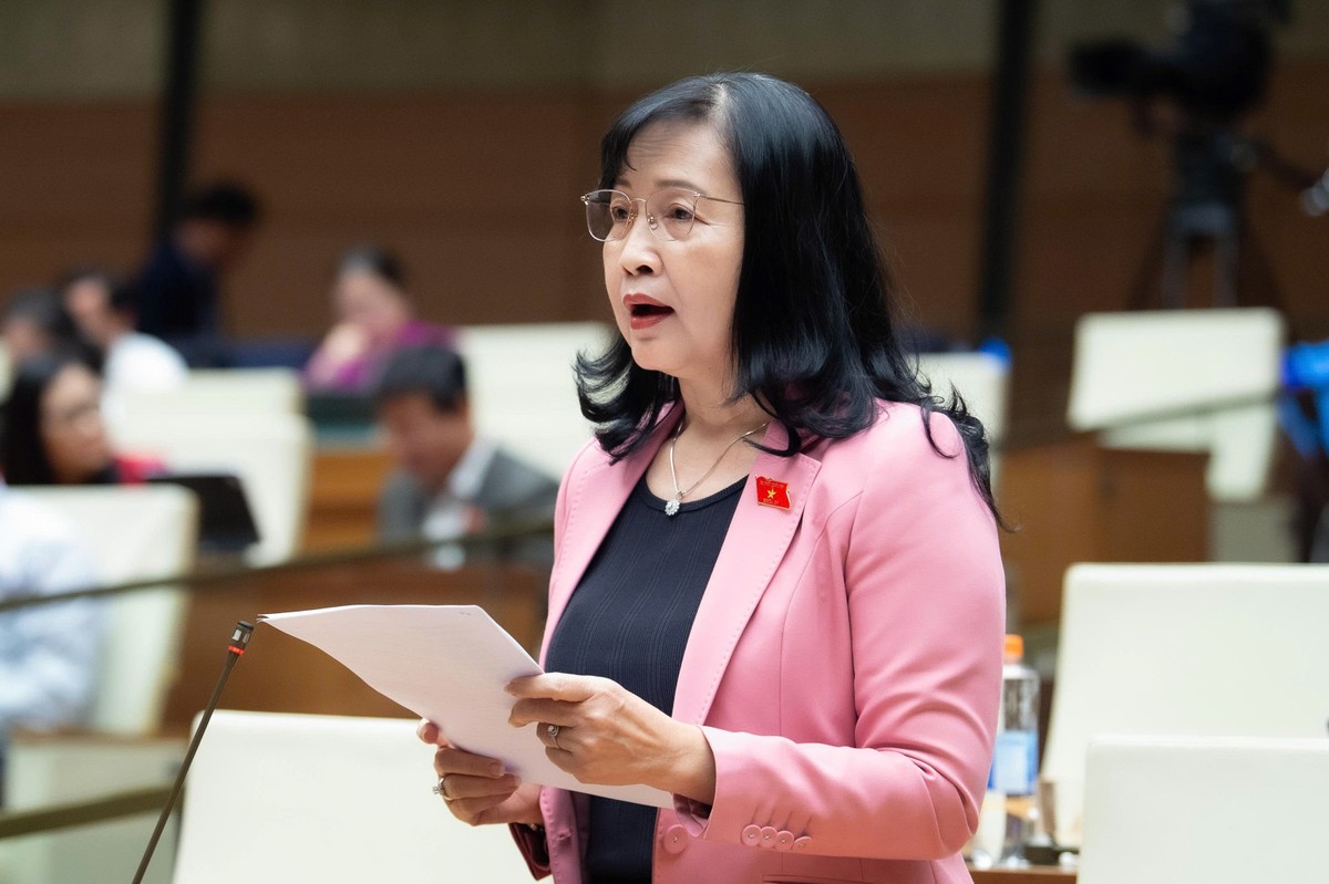 Đại biểu Trần Thị Thu Đông (Cà Mau)