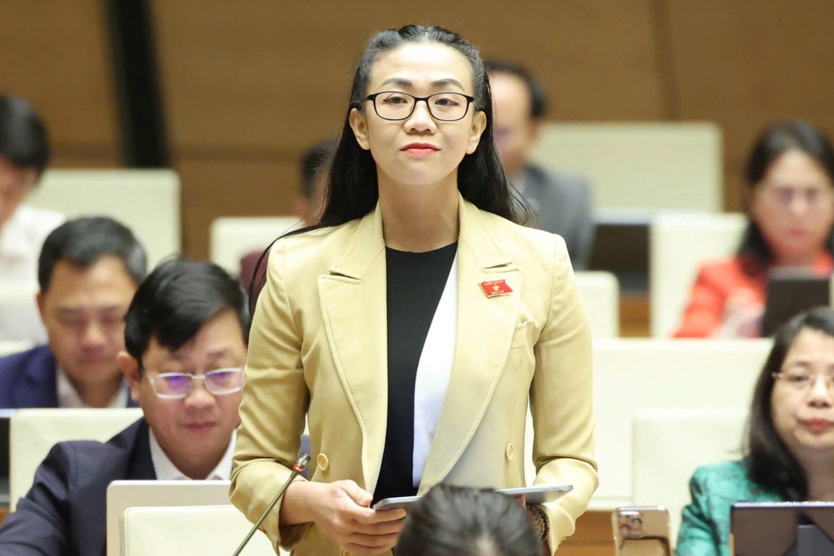 Đại biểu Trịnh Tú Anh (Lâm Đồng)