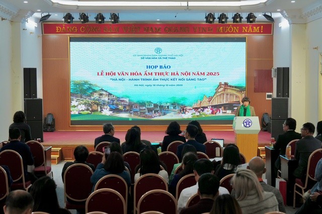 Quang cảnh Họp báo. Quang cảnh Họp báo.