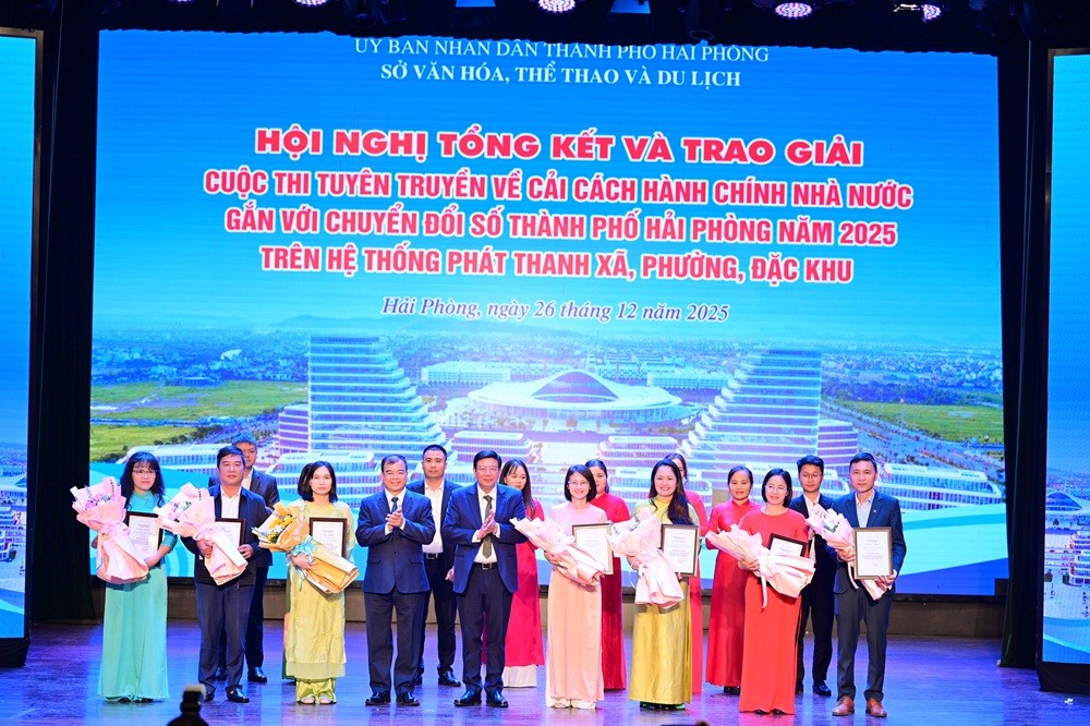 Tổng kết và trao giải Cuộc thi tuyên truyền về Cải cách hành chính gắn với Chuyển đổi số Thành phố Hải Phòng năm 2025 trên hệ thống phát thanh xã, phường, đặc khu.