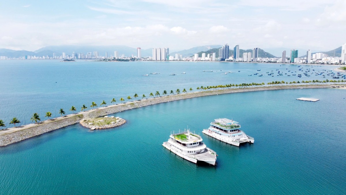 Nha Trang là điểm đến biển xinh đẹp và giàu sức hút nhưng vẫn thiếu những mảnh ghép mang tính bước ngoặt.