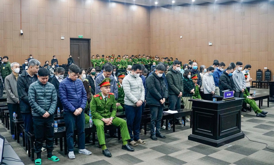 Các bị cáo tại phiên tòa sơ thẩm.
