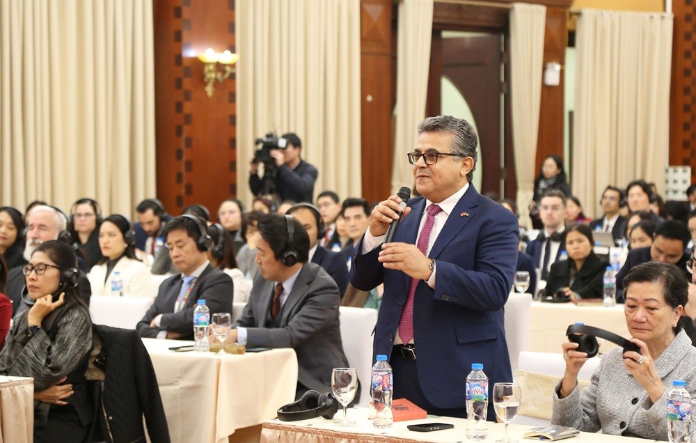 Đại sứ Palestine tại Việt Nam, Trưởng Đoàn Ngoại giao nước ngoài tại Việt Nam Saadi Salama. Ảnh: Thành Long