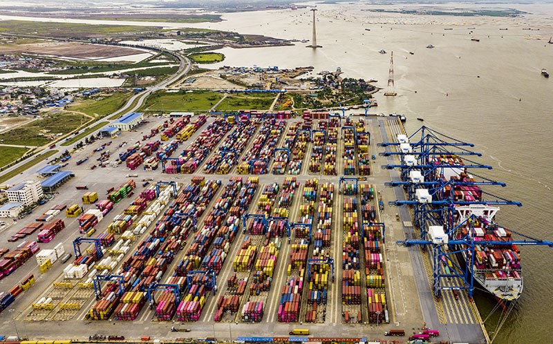 Để tăng trưởng kinh tế đạt 10%, nhu cầu đầu tư toàn xã hội sẽ khoảng 4,93 triệu tỷ đồng, tương đương khoảng 33-33,7% GDP. Ảnh: Đức Thanh