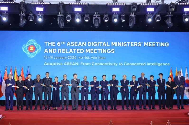 Thủ tướng Phạm Minh Chính và các đại biểu dự lễ khai mạc Hội nghị Bộ trưởng Số ASEAN (ADGMIN) lần thứ 6 - Ảnh: VGP.