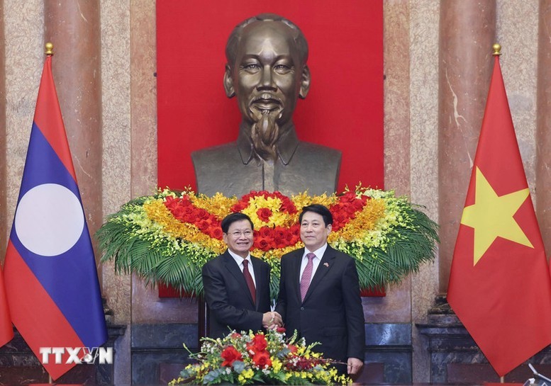 Chủ tịch nước Lương Cường hội đàm với Tổng Bí thư, Chủ tịch nước Lào Thongloun Sisoulith thăm cấp Nhà nước tới Việt Nam