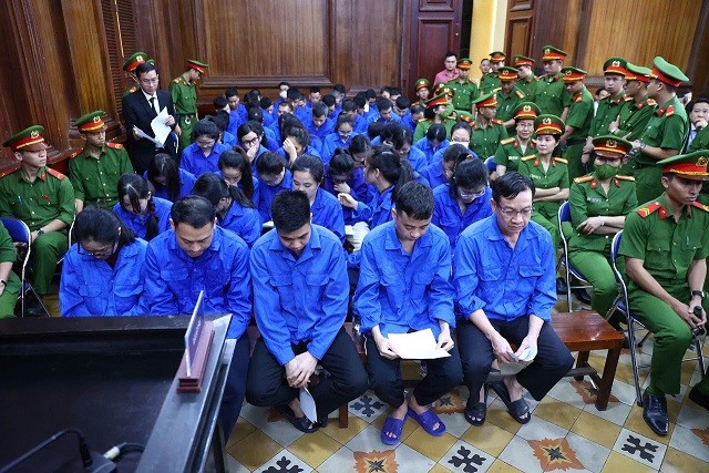 Các bị cáo tại tòa.