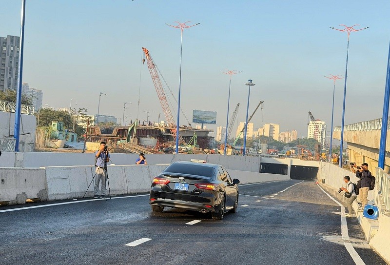 Việc đưa vào khai thác thêm hầm chui HC1-02 sẽ giảm ùn tắc giao thông dịp giáp Tết Nguyên đán - Ảnh: L.Q