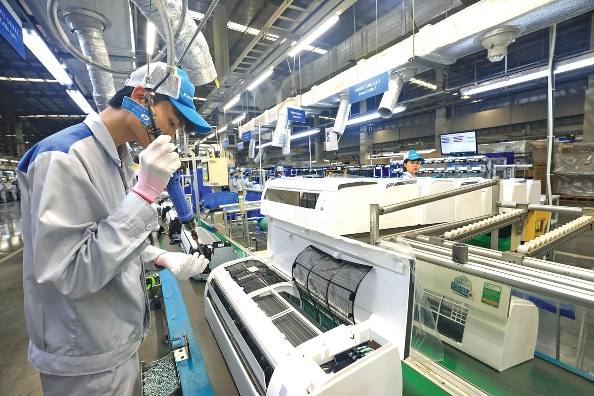 Nhóm doanh nghiệp kiên trì trụ vững trong giai đoạn khó khăn đã và đang tạo nên “lõi bền vững” của nền kinh tế