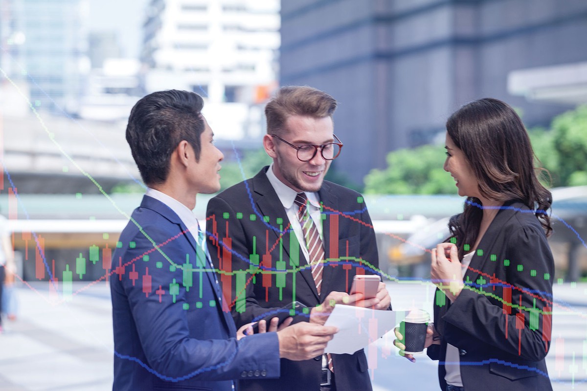 Sự hiện diện của dòng vốn dài hạn và nhà đầu tư có kỷ luật đóng vai trò như “bộ đệm”, giúp thị trường ổn định hơn trước các biến động bên ngoài