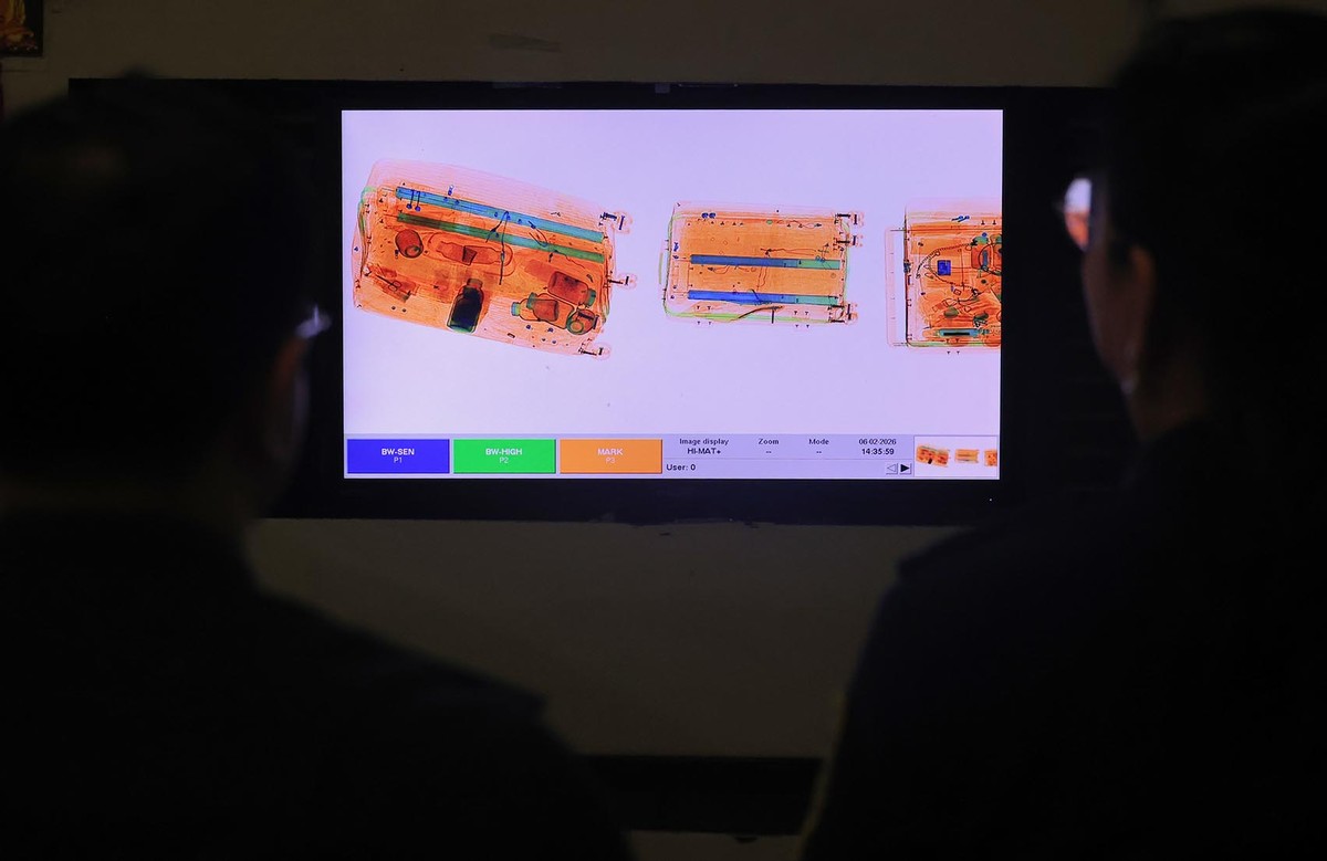 Các mặt hàng rượu bia, thuốc lá, điện tử, vàng, ngoại tệ được kiểm soát chặt dịp Tết.