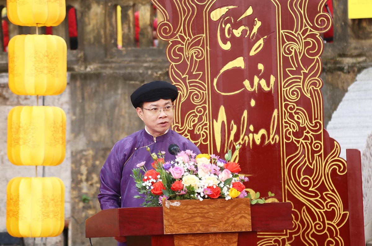 Thứ trưởng Bộ Ngoại giao Ngô Lê văn phát biểu.