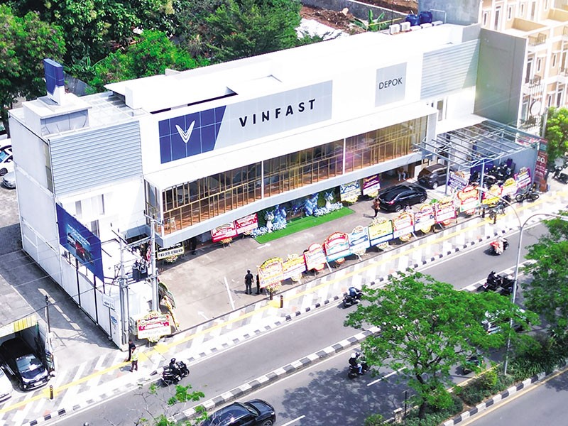 Quan hệ Indonesia - Việt Nam đang bước vào giai đoạn phát triển thực chất và toàn diện. Trong ảnh: Đại lý của Vinfast tại Indonesia