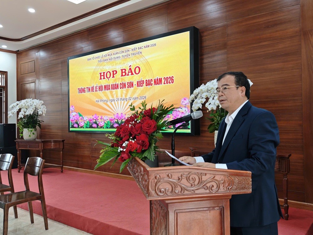 Ông Nguyễn Minh Hùng, Phó chủ tịch UBND TP. Hải Phòng phát biểu tại buổi họp báo. Ảnh: Thanh Sơn