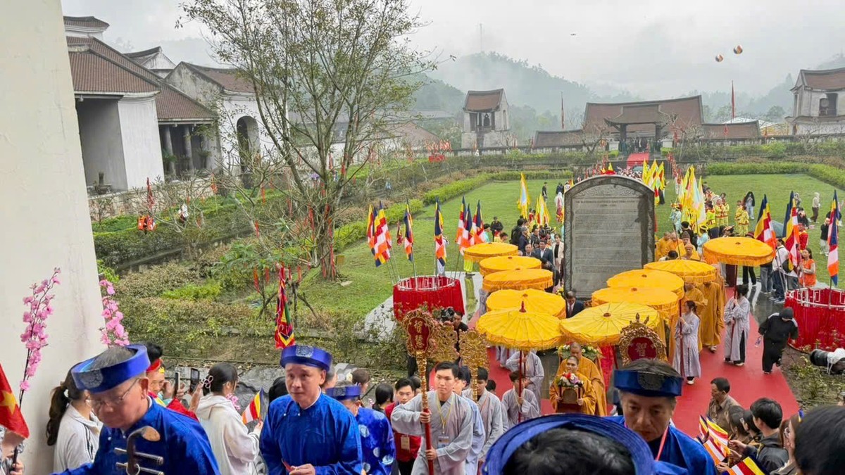 Lễ khai Hội Xuân Yên Tử 2026. Ảnh: Quỳnh Nga