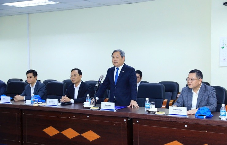 Chủ tịch UBND TP. Hà Nội Vũ Đại Thắng phát biểu chúc Tết, động viên cán bộ, công nhân viên Công ty TNHH Điện tử Meiko Việt Nam nhân dịp đầu xuân mới Bính Ngọ 2026. Ảnh: Lê Hải