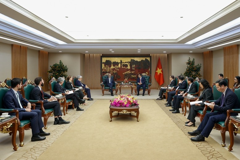 Thủ tướng Chính phủ Phạm Minh Chính đã tiếp Bộ trưởng Quốc vụ, Bộ trưởng Bộ Ngoại giao Bồ Đào Nha Paulo Rangel - Ảnh: VGP/Nhật Bắc