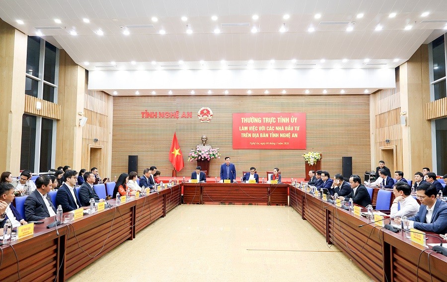 Quang cảnh cuộc họp.