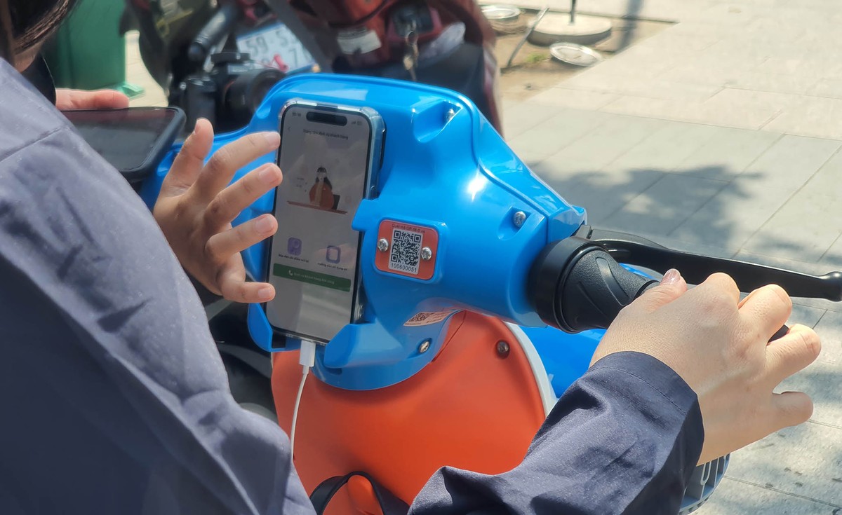 Chỉ vài thao tác đơn giản qua app, người dân đã có thể lấy xe và trải nghiệm.