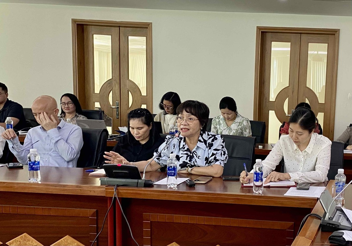 Bà Nguyễn Thị Tuyết Mai, Phó tổng thư ký Hiệp hội Dệt may Việt Nam (VITAS) chia sẻ về tình hình ngành dệt may trước căng thẳng địa chính trị tại Trung Đông.