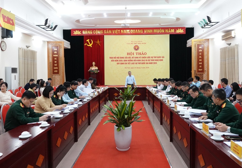 Quang cảnh hội thảo lấy ý kiến các đơn vị trực thuộc Bộ Quốc phòng các nội dung sửa đổi, bổ sung về Chiến lược dự trữ quốc gia đến năm 2030, định hướng đến năm 2045 tổ chức ngày 18/3.