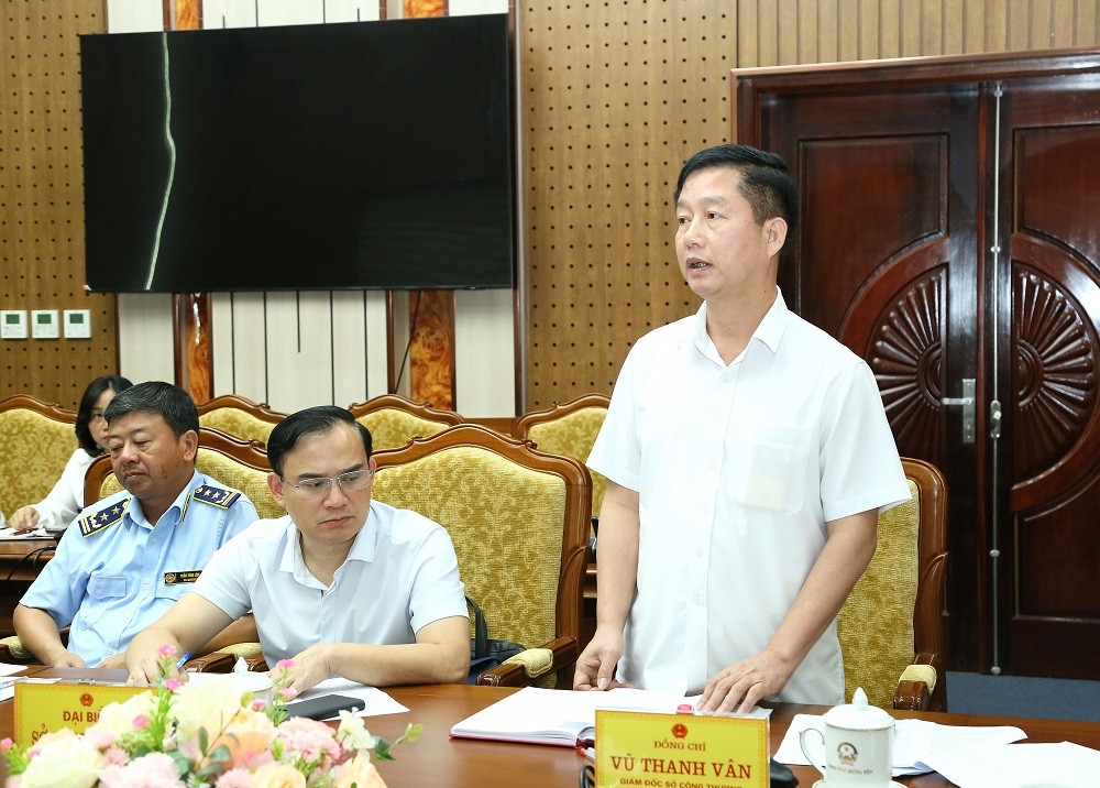 Giám đốc Sở Công Thương Hưng Yên phát biểu thảo luận tại cuộc họp