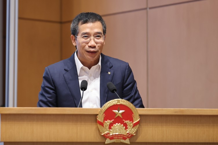 Ông Lưu Trung Thái, Chủ tịch Hội đồng quản trị Ngân hàng Thương mại cổ phần Quân đội (MB) phát biểu tại Hội nghị - Ảnh VGP.