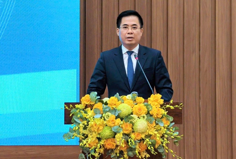 Ông Nguyễn Hoàng Giang được bầu làm Chủ tịch UBND tỉnh Quảng Ngãi, nhiệm kỳ 2026 - 2031. Ông Nguyễn Hoàng Giang được bầu làm Chủ tịch UBND tỉnh Quảng Ngãi, nhiệm kỳ 2026 - 2031.