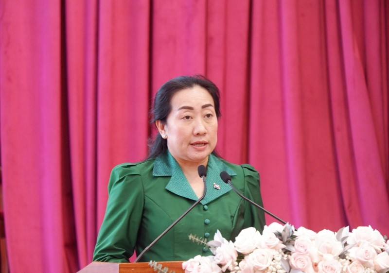 Bà Touch Sopharath Đại sứ Đặc mệnh toàn quyền Vương quốc Campuchia tại Việt Nam phát biểu tại hội nghị.