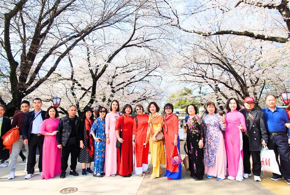 Ở Flamingo Redtours, xu hướng du lịch đa thế hệ ngày càng phổ biến, trong đó người cao tuổi đóng vai trò trung tâm trong việc lựa chọn hành trình.