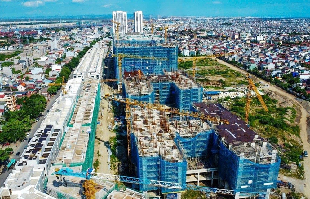 Dự án khu nhà ở xã hội tại Tổng kho 3 Lạc Viên đang được triển khai xây dựng. Ảnh: Trung Kiên