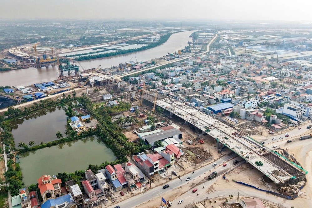 Dự án đầu tư xây dựng vành đai 2 đoạn tuyến Tân Vũ - Hưng Đạo - đường Bùi Viện đoạn qua sông Lạch Tray. Được khởi công ngày 11/3/2025, dự án có tổng mức đầu tư 7.020 tỷ đồng, dự kiến hoàn thành năm 2027 Dự án đầu tư xây dựng vành đai 2 đoạn tuyến Tân Vũ - Hưng Đạo - đường Bùi Viện đoạn qua sông Lạch Tray. Được khởi công ngày 11/3/2025, dự án có tổng mức đầu tư 7.020 tỷ đồng, dự kiến hoàn thành năm 2027