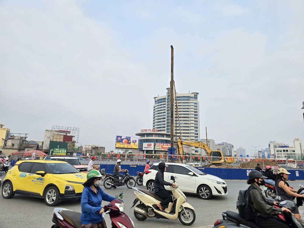 Gói thầu số 30 xây dựng hầm chui tại nút giao Nguyễn Trãi - Lê Hồng Phong cũng được triển khai khẩn trương Gói thầu số 30 xây dựng hầm chui tại nút giao Nguyễn Trãi - Lê Hồng Phong cũng được triển khai khẩn trương