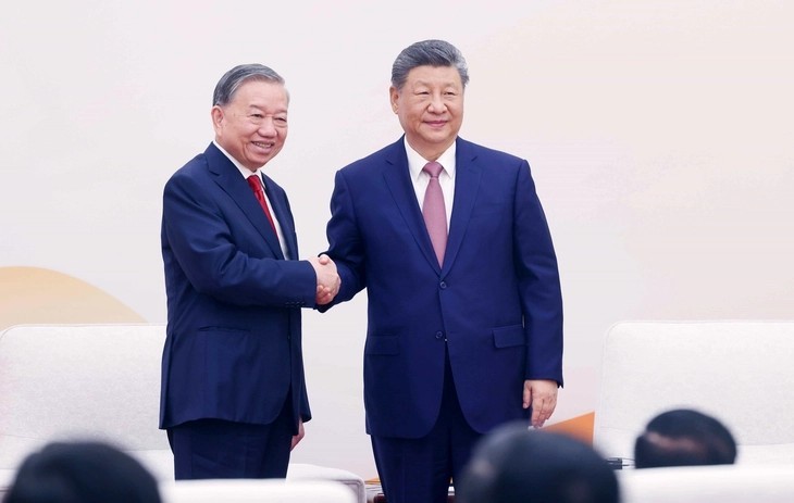 Tổng Bí thư, Chủ tịch nước Tô Lâm và Tổng Bí thư, Chủ tịch nước Trung Quốc Tập Cận Bình tại cuộc gặp thanh niên Việt - Trung - Ảnh: TTXVN