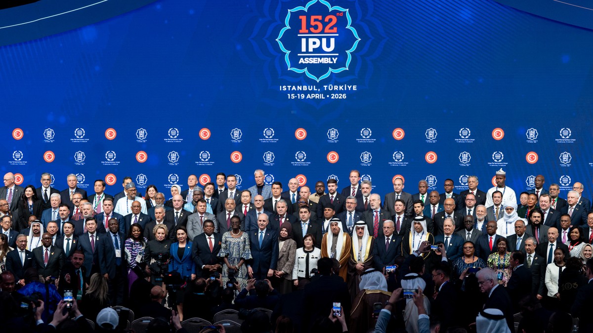 Chủ tịch Quốc hội Trần Thanh Mẫn với các đại biểu dự Đại hội đồng Liên minh Nghị viện thế giới lần thứ 152 (IPU - 152).