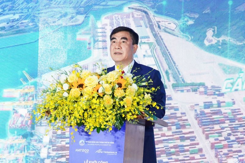 Tại Lễ khởi công, ông Trần Văn Kỳ - đại diện Liên danh nhà đầu tư cam kết tổ chức triển khai dự án đúng tiến độ, bảo đảm chất lượng và hiệu quả tổng thể; tuân thủ nghiêm quy hoạch, pháp luật và các tiêu chuẩn quốc tế về môi trường; tổ chức thực hiện chặt chẽ, minh bạch; tăng cường kỷ luật và nâng cao hiệu quả triển khai; gắn phát triển dự án với lợi ích lâu dài của địa phương.